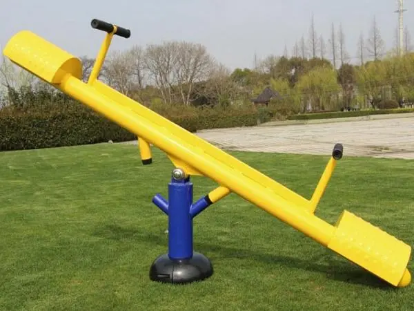 PP電子入口，武漢汽車(chē)電子功率放大器如何處理音頻輸入信號的干擾？